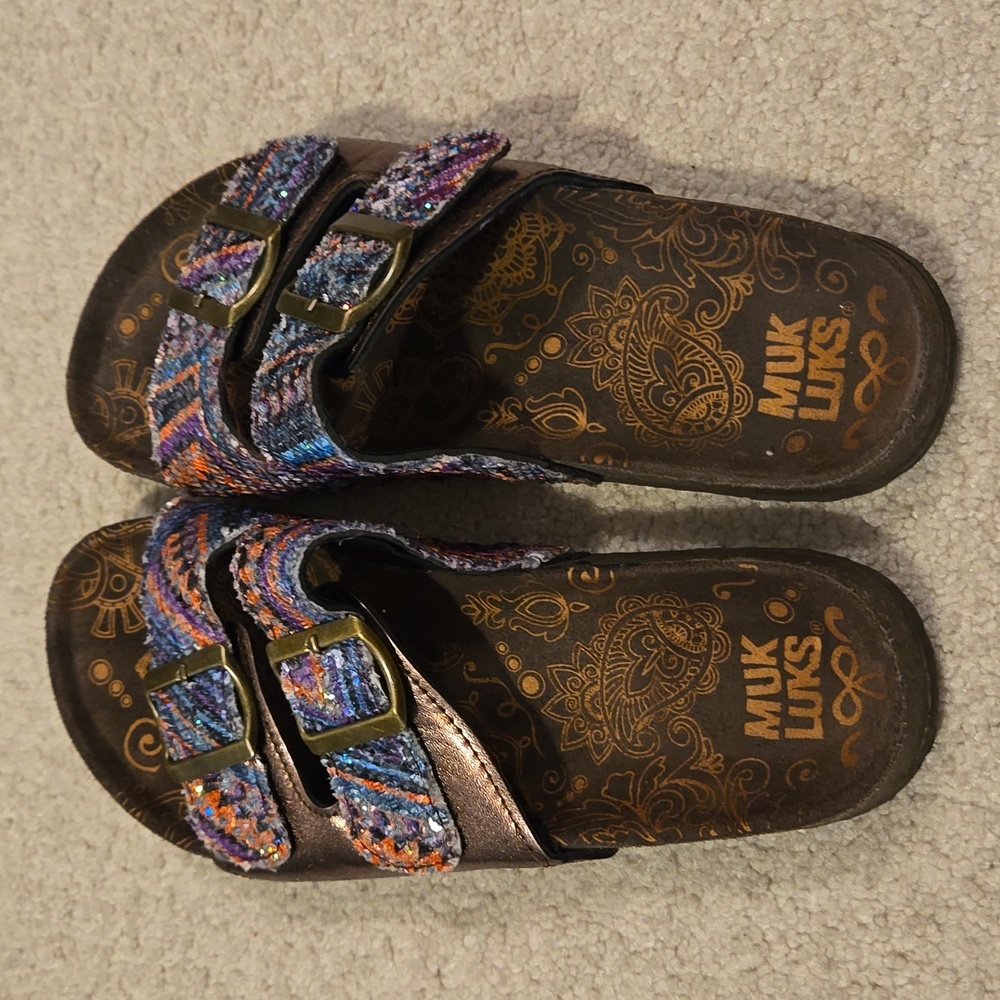 Muk Luks sandals women's size 8 same day shipping Smoke Free Home - Picture 2 of 6